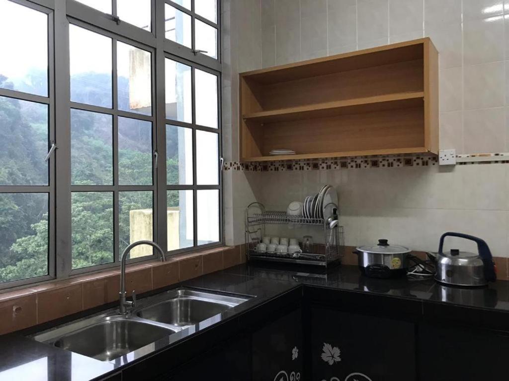 Crown Imperial Court Apt At Brinchang Centre מראה חיצוני תמונה
