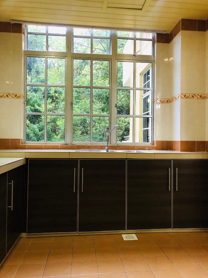 Crown Imperial Court Apt At Brinchang Centre מראה חיצוני תמונה